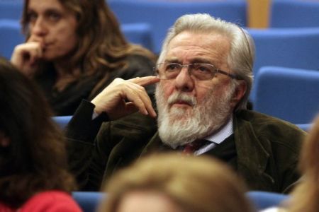 Σμαραγδής κατά κριτικών κινηματογράφου για την ταινία «Καζαντζάκης»