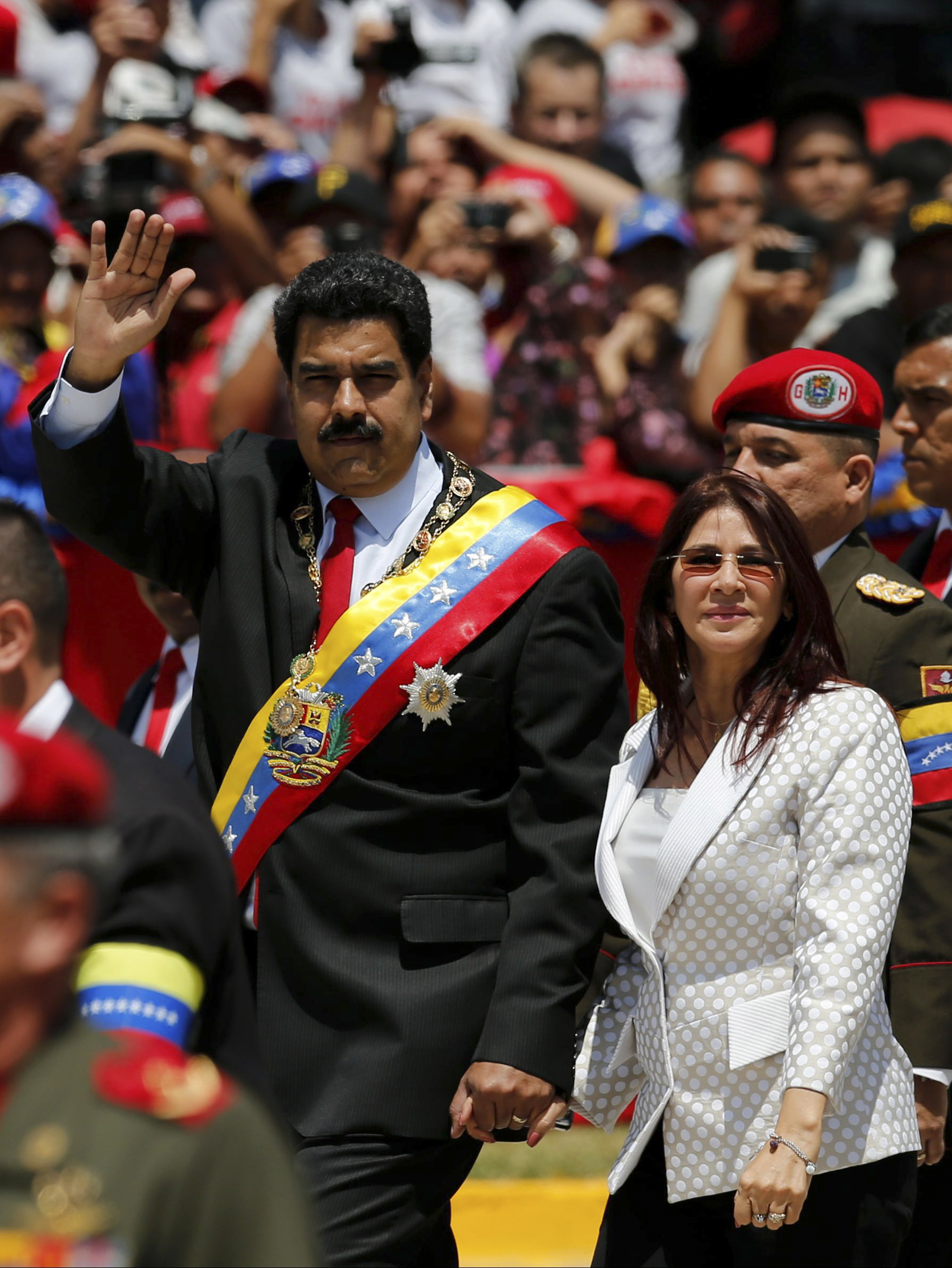 Μαδούρο: Αρνείται διεθνή μεσολάβηση και διακόπτει σχέσεις με τον Παναμά