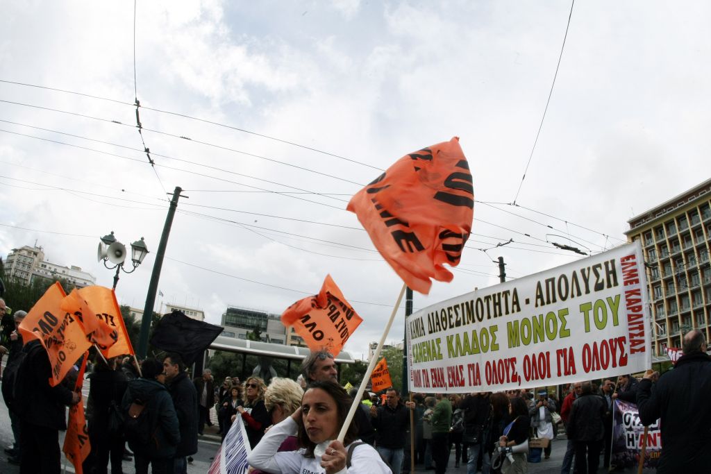 Σε σύγκρουση ΠΟΕ-ΟΤΑ και υπουργείο για την αξιολόγηση