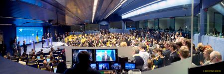 Ο αναπληρωτής πρωθυπουργός της Ρωσίας στη λίστα των κυρώσεων ΕΕ