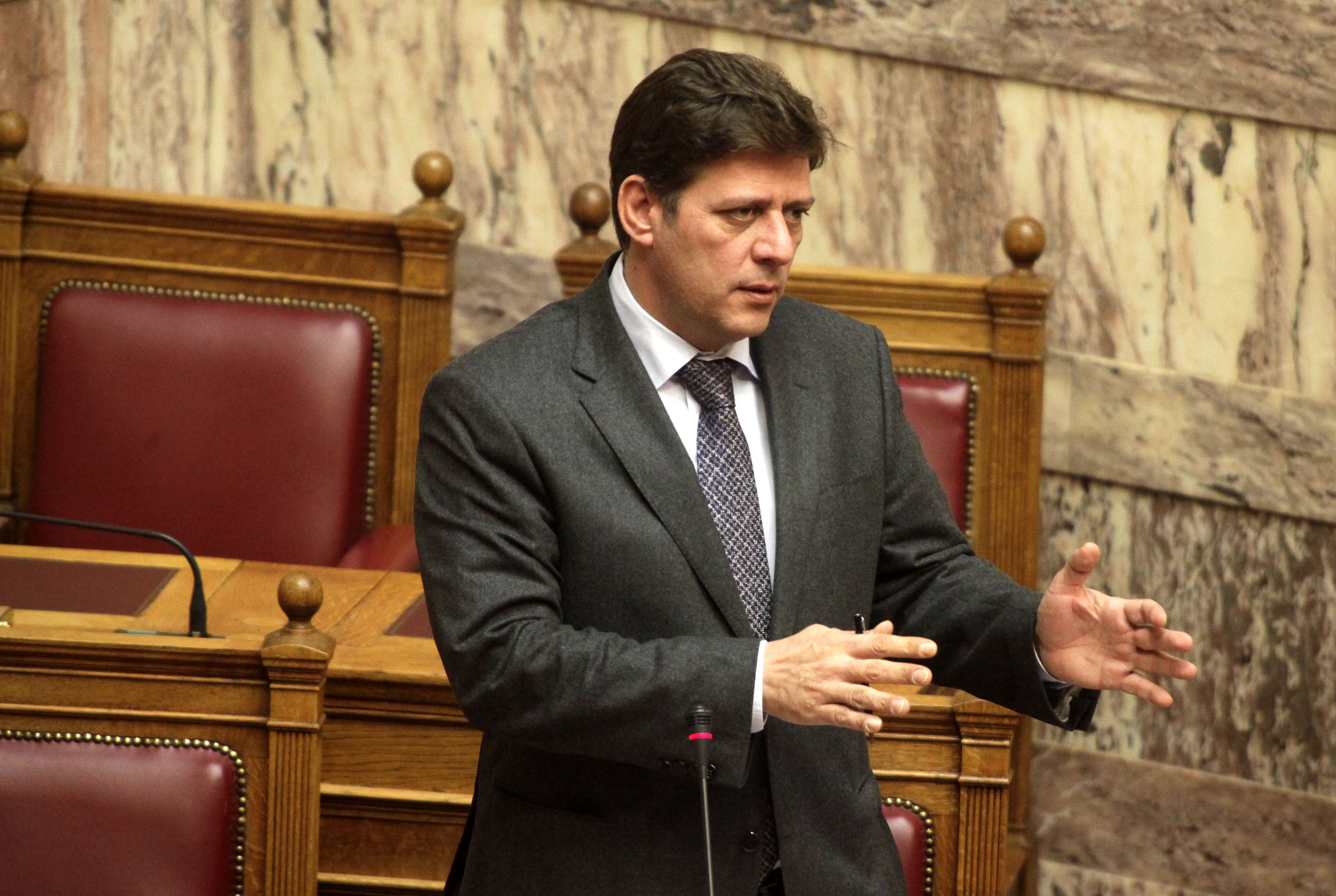 Μ. Βαρβιτσιώτης: Να πληρώνει το κράτος του απλήρωτους ναυτικούς