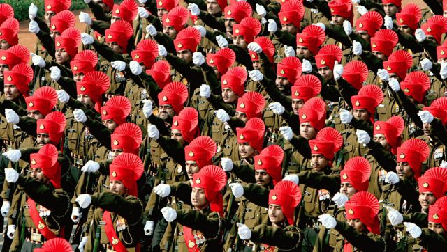 Η Ινδία φιλοδοξεί να αποκτήσει πολεμική βιομηχανία | tovima.gr