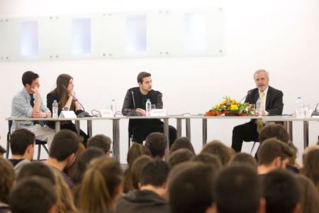 Βέρνερ Χόιερ: «Προετοιμαστείτε για την ανάκαμψη»