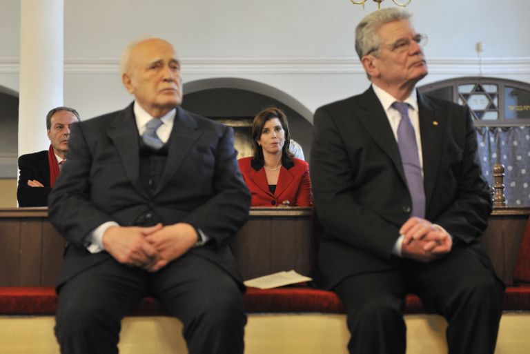 Συνάντηση Παπούλια με την πρόεδρο της ιταλικής βουλής Λάουρα Μπολντρίνι | tovima.gr