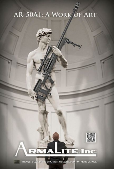 Ιταλία: Οργή προκαλεί διαφήμιση με οπλισμένο Δαυίδ του Μικελάντζελο