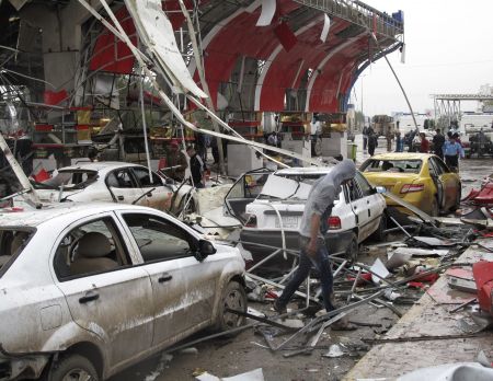 Τουλάχιστον 45 νεκροί από βομβιστική επίθεση στο νότιο Ιράκ