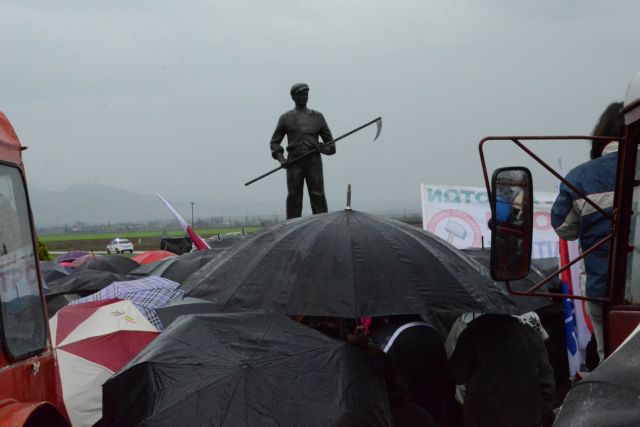 Thessaly: Farmers threaten to take to the streets once again | tovima.gr