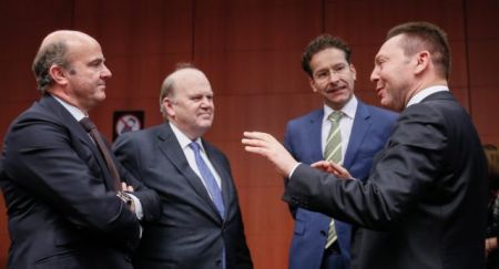 Brussels pressuring Athens to come to an agreement by Sunday