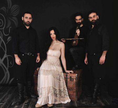 Η Κρήτη χορεύει την Ανοιξη