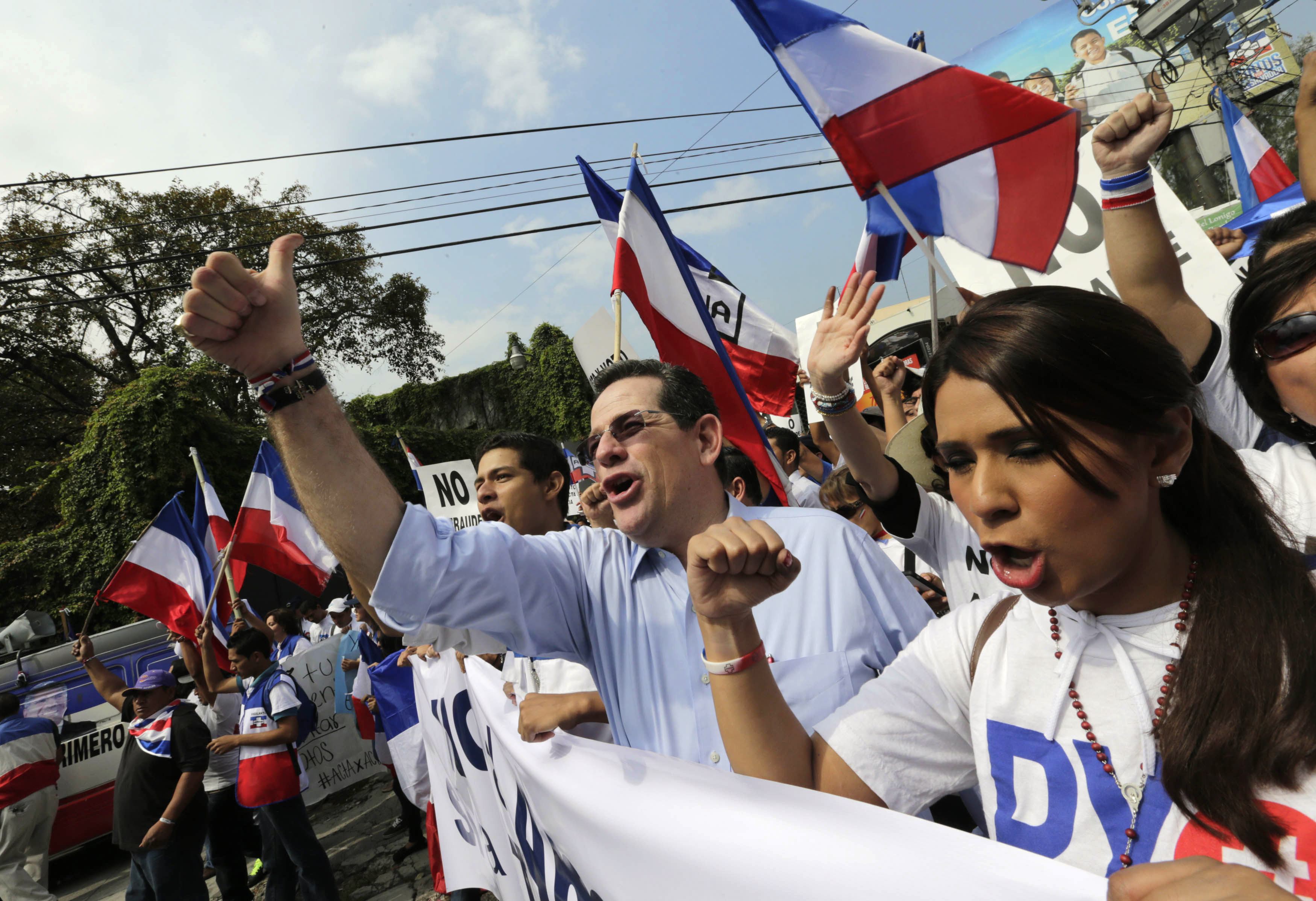 Ελ Σαλβαδόρ: Εκλέχθηκε πρόεδρος ένας πρώην αντάρτης