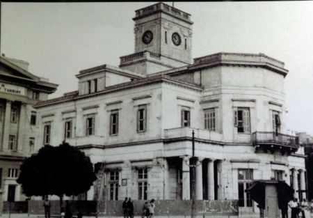 Το παλιό Ρολόι στον προεκλογικό αγώνα του Πειραιά