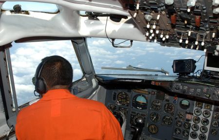 Βρέθηκαν συντρίμμια του μοιραίου boeing στον νότιο Ινδικό Ωκεανό – Σταματούν οι έρευνες