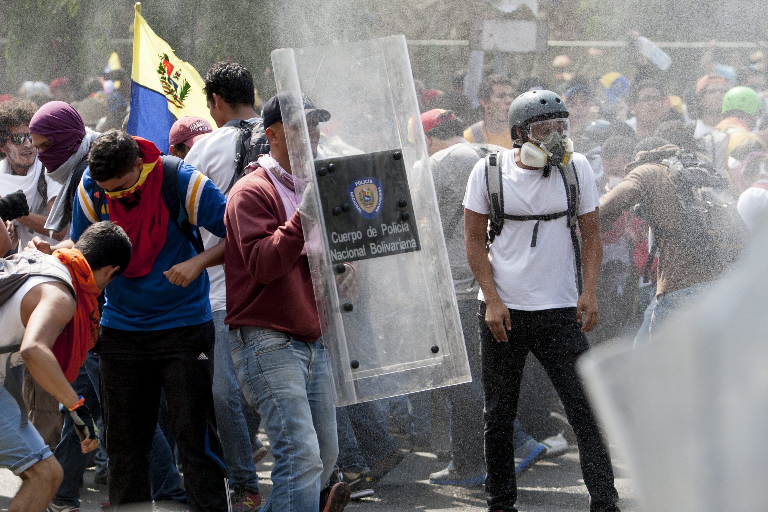 Συν τρεις οι νεκροί κατά τις διαδηλώσεις στη Βενεζουέλα