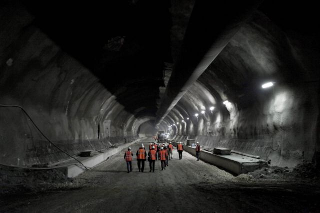 Vinci, Ακτωρ και ΜΕΤΚΑ για την υποθαλάσσια ζεύξη της Σαλαμίνας