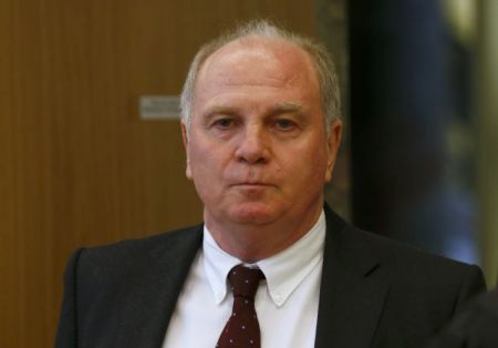 Ξεκίνησε να εκτίει την ποινή του ο Ούλι Χένες