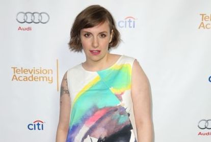 Το παχουλό Girl και η 80χρονη φαρμακόγλωσσα