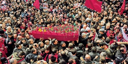 Απονομή φόρου τιμής από την Χουριέτ στον «Αγαπητό Μπερκίν…»