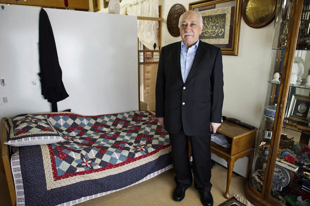 H Τουρκία προειδοποιεί ότι ο Γκιουλέν μπορεί να εγκαταλείψει τις ΗΠΑ