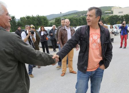 Στ. Θεοδωράκης:Ενα κόμμα που θέλει να κυβερνήσει πρέπει να ‘χει απαντήσει στο ερώτημα είσαι με την Ευρώπη ή δεν είσαι με την Ευρώπη;