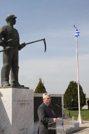 Μ.Χαρακόπουλος: Αναζωογόνηση της υπαίθρου με νέους αγρότες