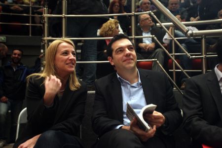 Αλ. Τσίπρας: Θα επαναφέρουμε ως κυβέρνηση την ενιαία τιμή του βιβλίου