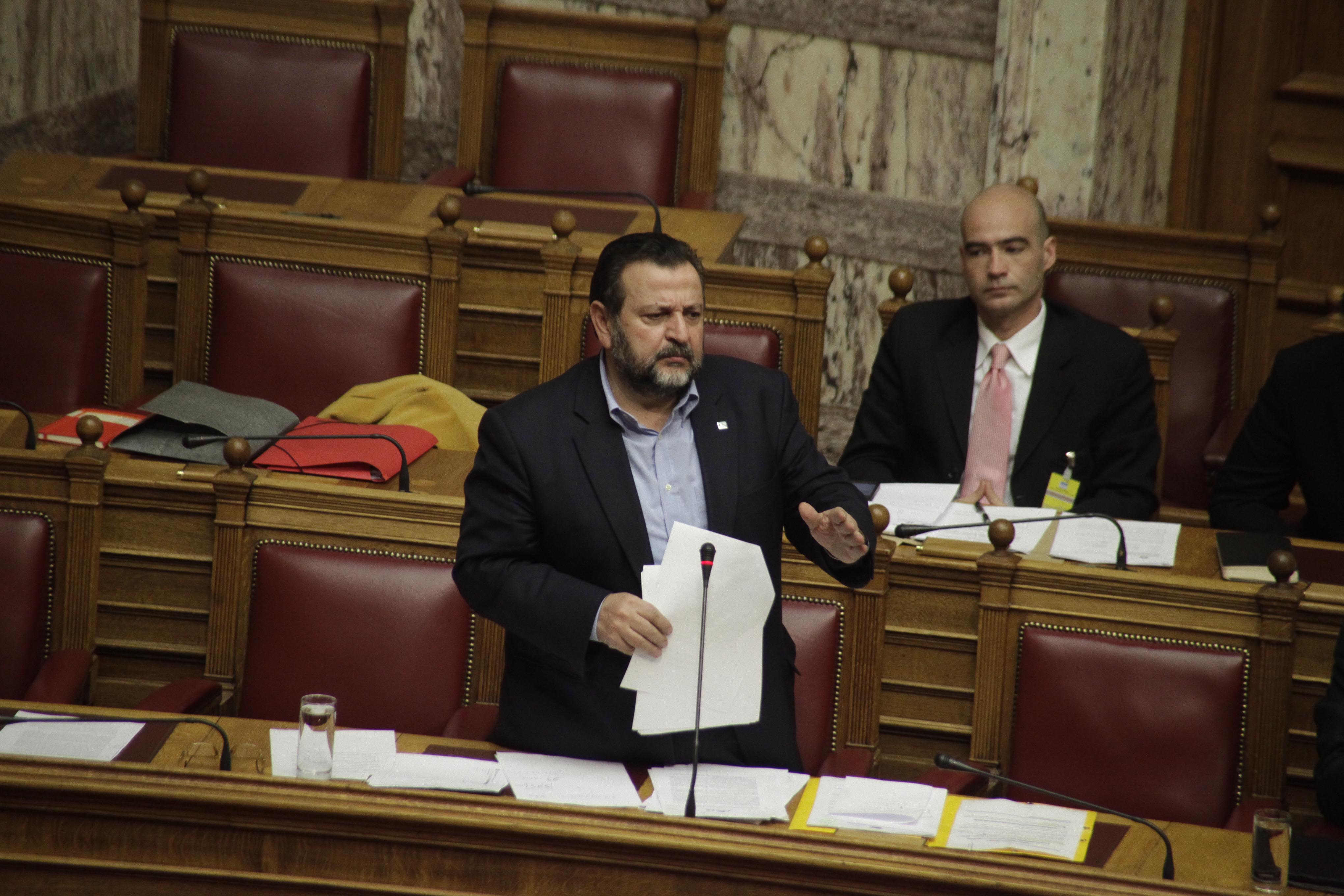 Κεγκέρογλου: Μπίζνες βουλευτή Χρυσής Αυγής με Γιατρούς του Κόσμου