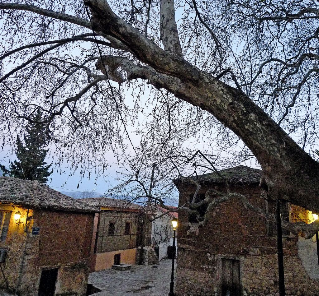 Αμφισσα: Τα στοιχειά άλλων καιρών