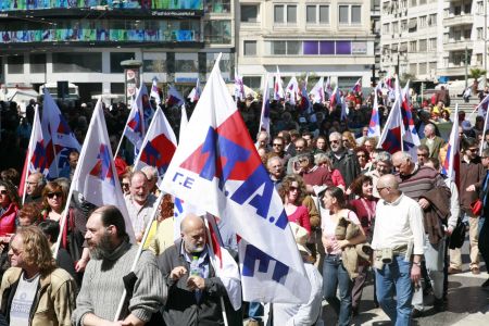 ΠΑΜΕ: Υποδοχή με συλλαλητήριο στο Eurogroup της Αθήνας