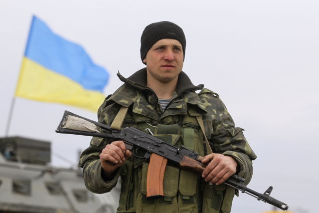 Κριμαία: Απελευθερώθηκε ο απαχθής διοικητής του ουκρανικού στόλου
