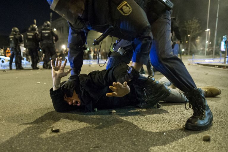 Μαδρίτη: Τραυματισμοί στη διαδήλωση «για την αξιοπρέπεια» | tovima.gr