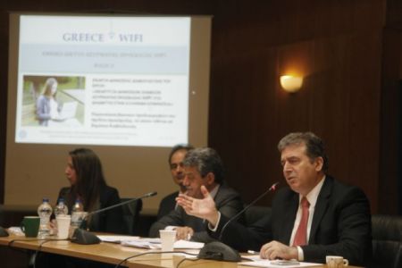 Chrysochoidis: “Free public Wi-Fi access within 2014”