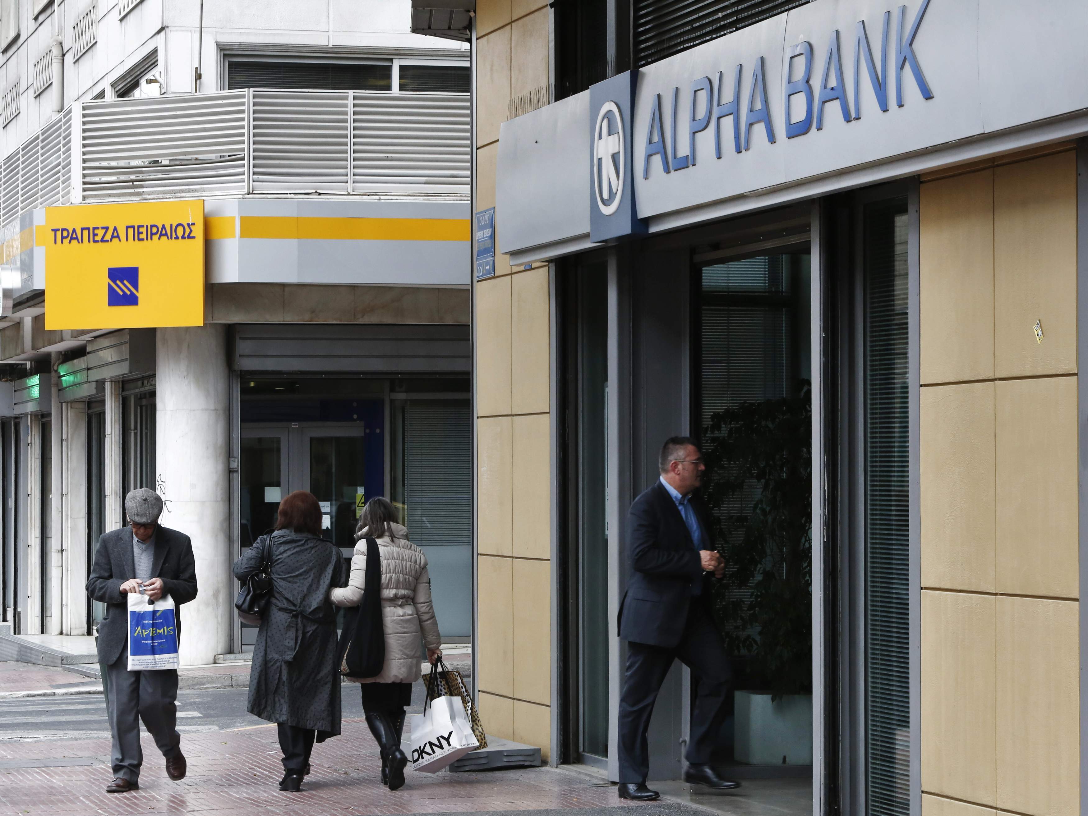 Τα σχέδια Alpha Bank και Πειραιώς μετά τις αυξήσεις κεφαλαίου