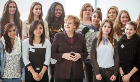 Συνθήκες ακραίας εργασιακής ανισότητας αντιμετωπίζουν οι Γερμανίδες