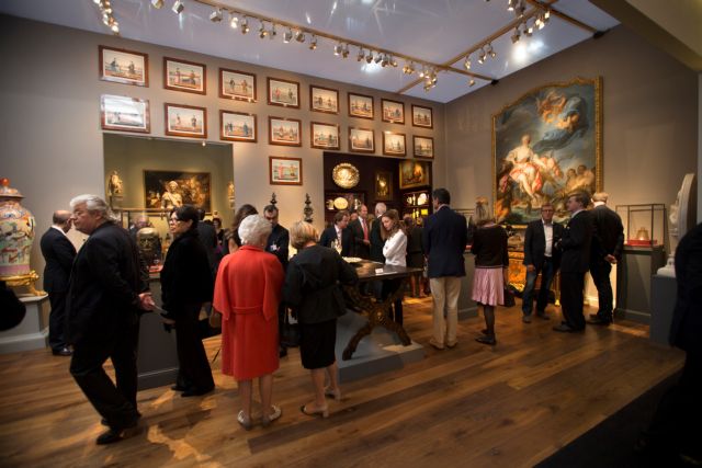 Πωλούνται τα τσόκαρα του Γκογκέν