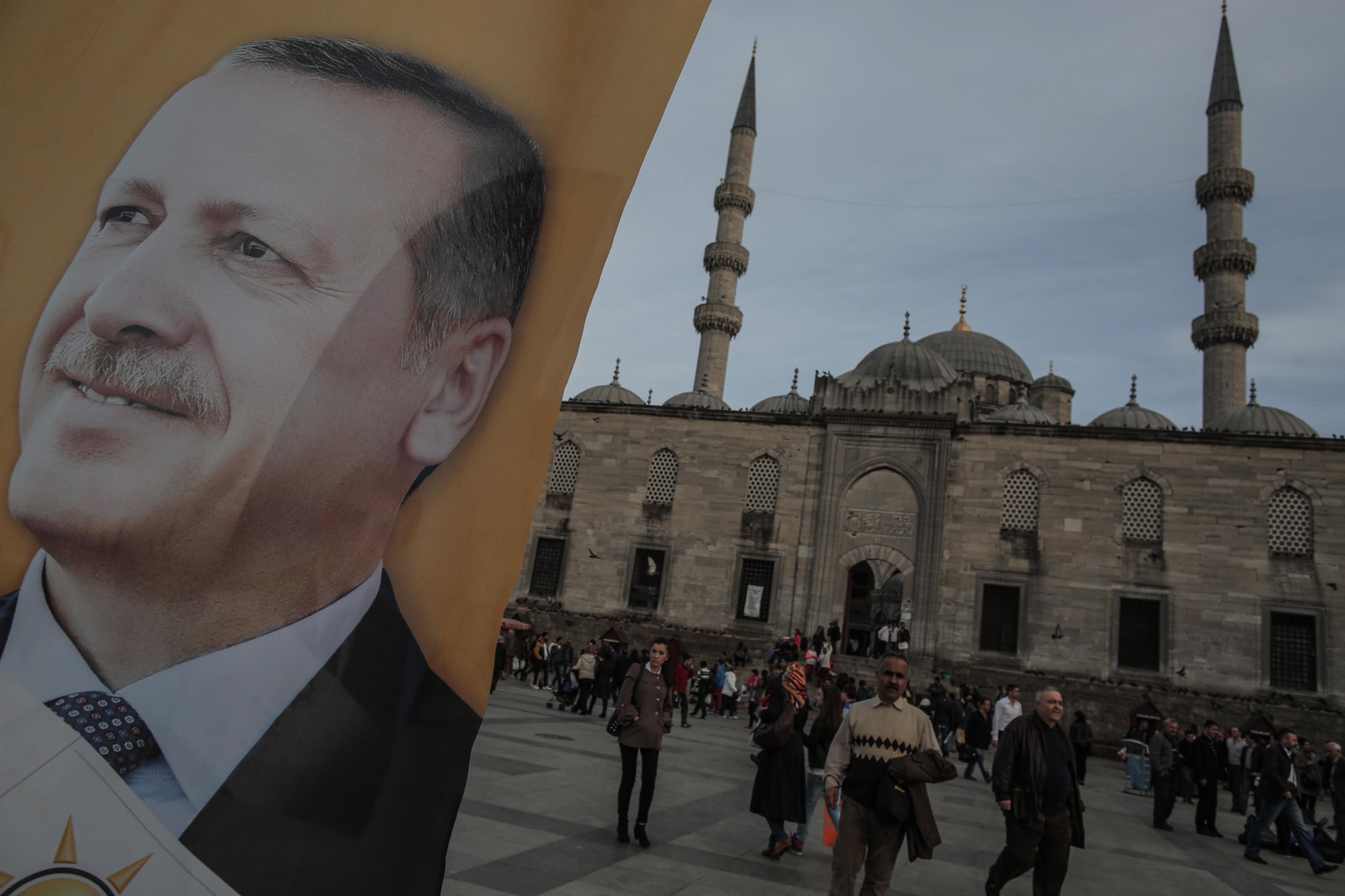 Deutsche Welle: Το στοίχημα του Ερντογάν στις αυτοδιοικητικές εκλογές