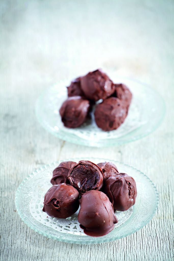 Σοκολατένιες μπαλίτσες με κρέμα μπανάνα-σοκολάτα