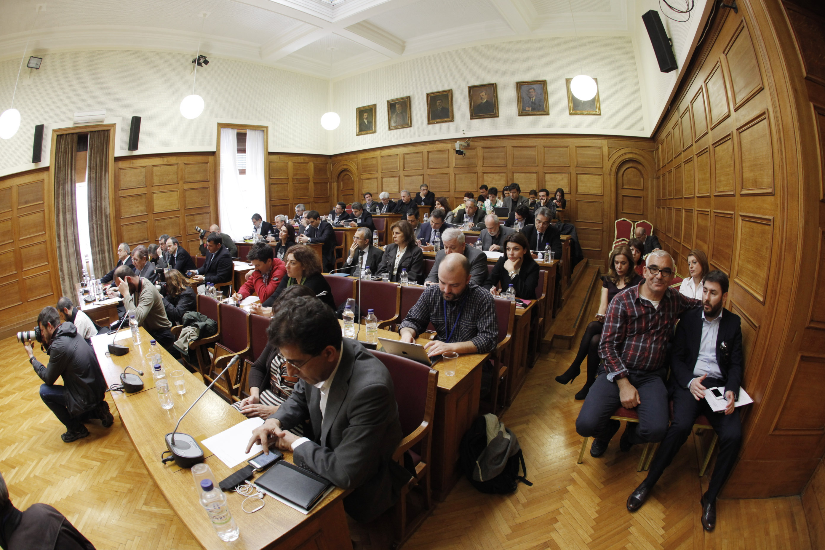 Βενιζέλος: Η ψήφιση του νομοσχεδίου θα οδηγήσει στην έξοδο από την κρίση