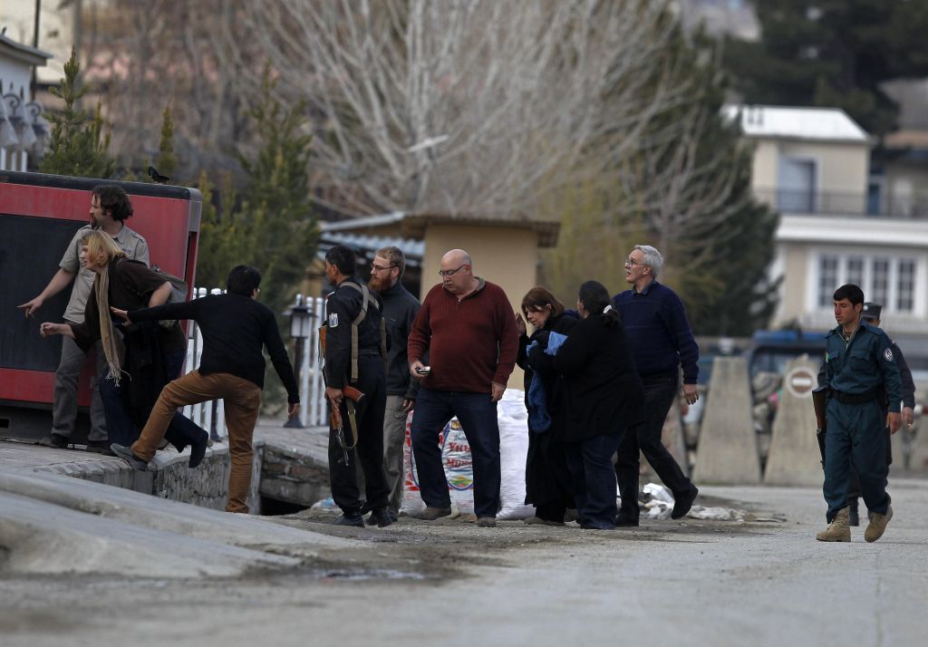 Ενοπλη επίθεση από αφγανούς ταλιμπάν σε ξενώνα της Καμπούλ