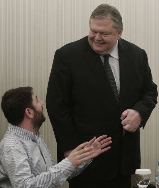 Νέοι και γυναίκες οι υποψήφιοι της Ελιάς