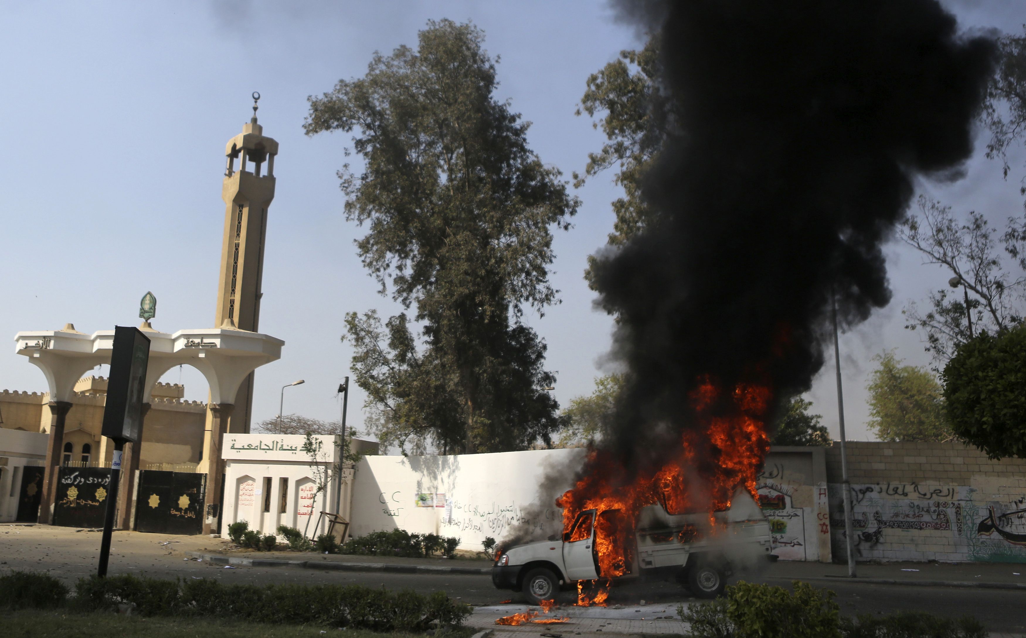 Κάιρο: Ενας νεκρός από διπλή βομβιστική επίθεση