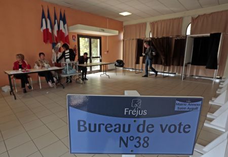 Γαλλία: Ηττα των σοσιαλιστών – Κρατούν το Παρίσι – Για 6 πόλεις  κάνει λόγο το Εθνικό Μέτωπο