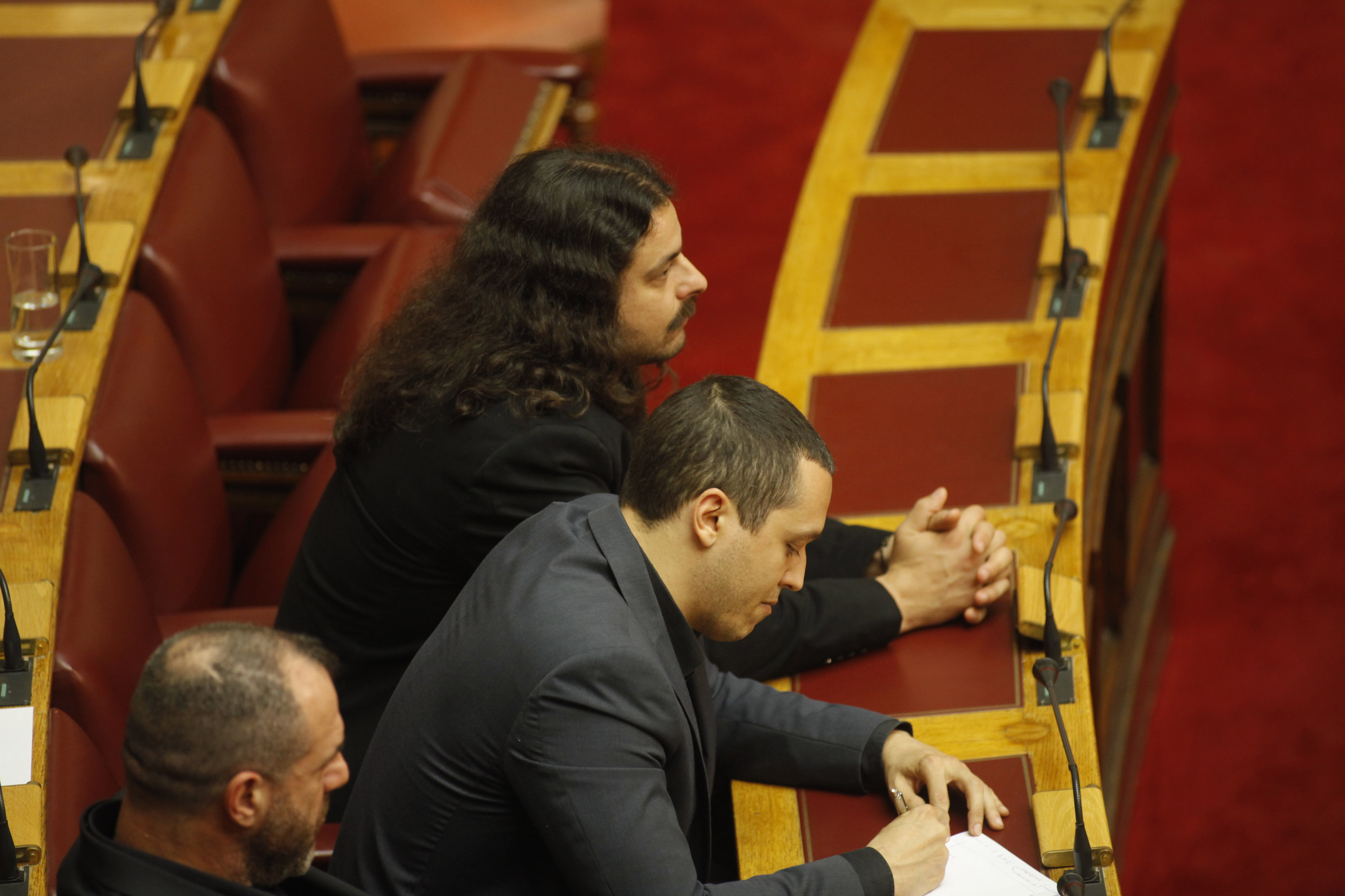 Στη Βουλή οδεύει η δικογραφία για το βίντεο Κασιδιάρη-Μπαλτάκου