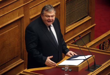 Αλλαγή στις κυβερνητικές ισορροπίες ζητά ο Ευ. Βενιζέλος