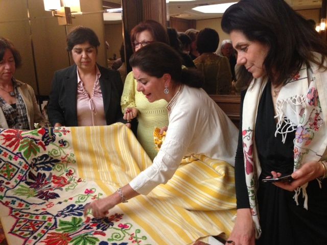 Η υφαντική τέχνη της Κρήτης ταξίδεψε στον Βόλο