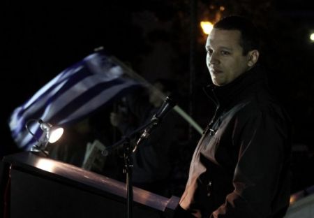 Ανάσταση στην εκκλησία της ΕΛ.ΑΣ έκανε ο Ηλ. Κασιδιάρης