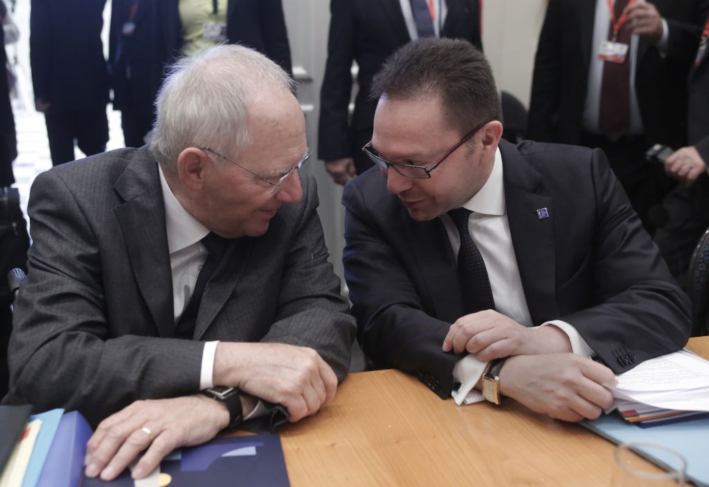 Σόιμπλε:Δε συνεπάγεται αλλαγή πολιτικής η αλλαγή στο ΥΠΟΙΚ Ελλάδας