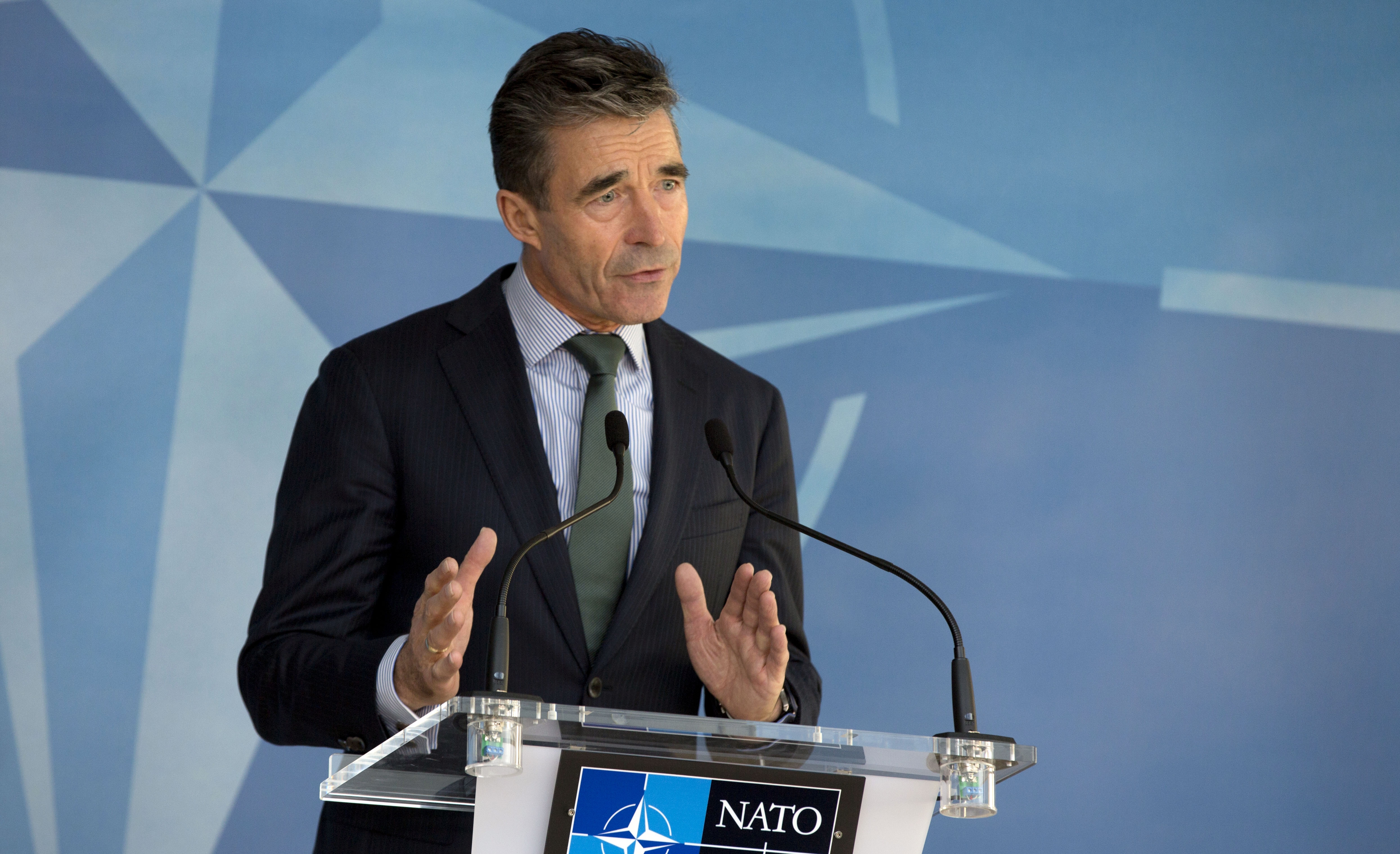 ΝΑΤΟ: Δεν επιβεβαιώνουμε απομάκρυνση ρωσικών στρατευμάτων