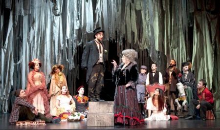 Ερχεται η «Τρελή του Σαγιό»