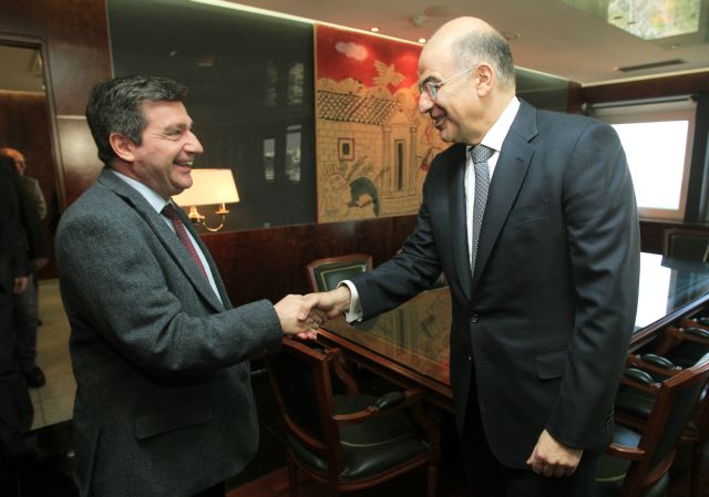 Συνάντηση Δένδια-Καμίνη: Συνεργασία για την ασφάλεια στην Αθήνα