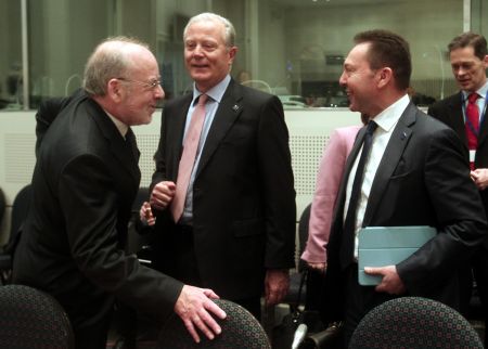 Απάντηση στην αβεβαιότητα η έξοδος στις αγορές